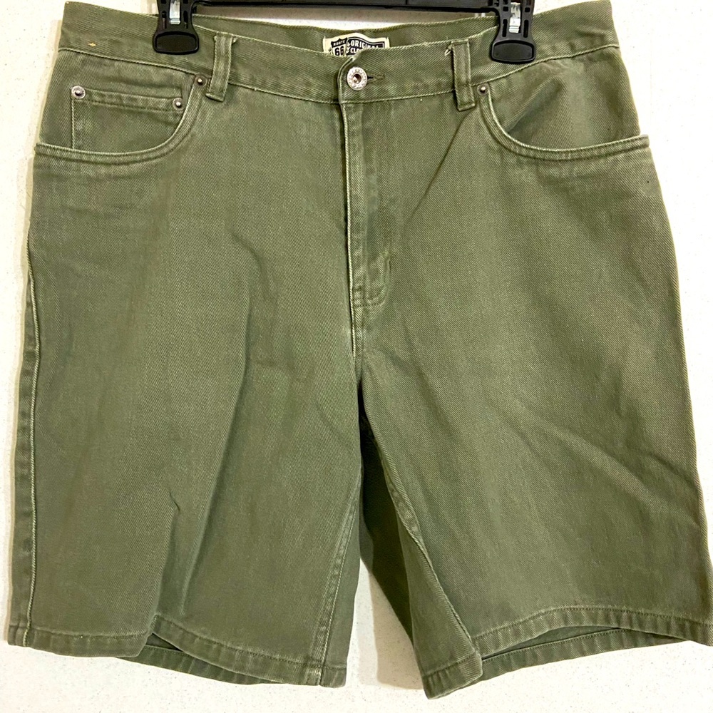 Route 66 Army Green Shorts SZ 34